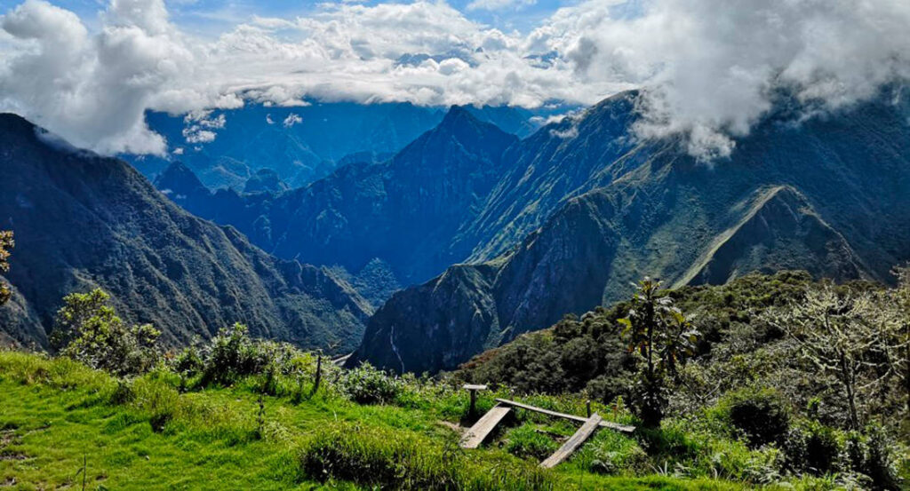 Main view Machupicchu ecolodge